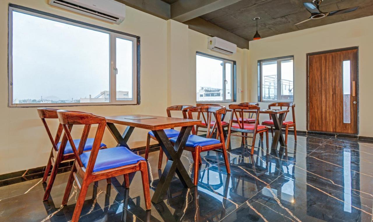 Tripli Hotels Le Shelton Udaipur Exterior photo