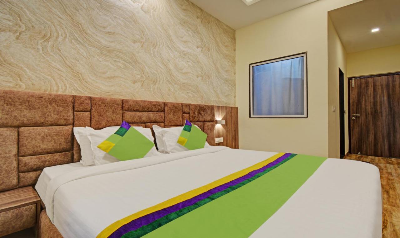 Tripli Hotels Le Shelton Udaipur Exterior photo
